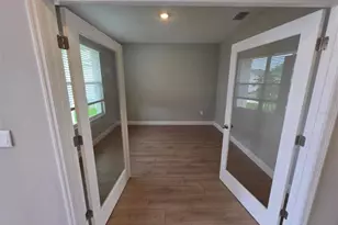 2212 Sienna Spruce St, Wesley Chapel, FL 33543 - Photo 15