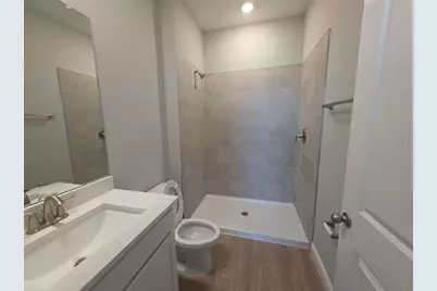 2212 Sienna Spruce Street, Wesley Chapel, FL 33543 - Photo 17