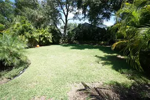 3205 W Ballast Point Blvd, Tampa, FL 33611 - Photo 19