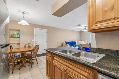 229 Red Maple Place, Brandon, FL 33510 - Photo 9