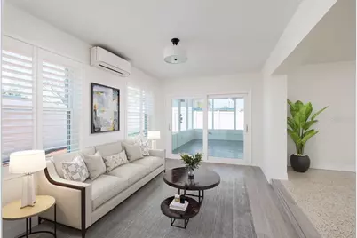 2107 Dolphin Boulevard S, Saint Petersburg, FL 33707 - Photo 7
