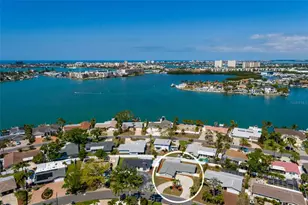 2107 Dolphin Blvd S, Saint Petersburg, FL 33707 - Photo 31