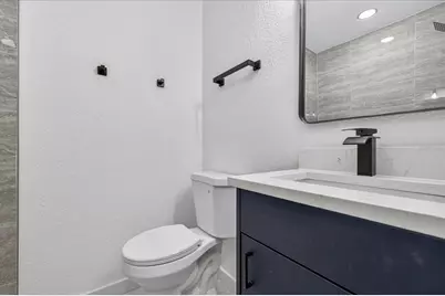 7806 N Jamaica Street, Tampa, FL 33614 - Photo 19