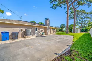 2515 Desoto Way S, Saint Petersburg, FL 33712 - Photo 7