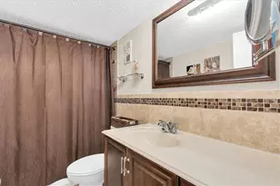 285 107th Ave, Treasure Island, FL 33706 - Photo 19