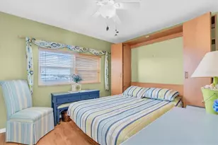 285 107th Ave, Treasure Island, FL 33706 - Photo 17