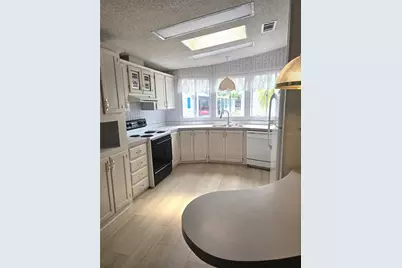 1001 Starkey Road #639, Largo, FL 33771 - Photo 11