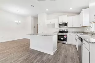 12976 Kent Bradley St, Dade City, FL 33525 - Photo 27