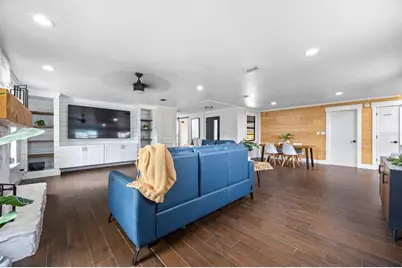 12756 Poinsettia Avenue, Seminole, FL 33776 - Photo 15