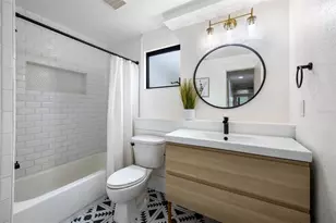 12756 Poinsettia Ave, Seminole, FL 33776 - Photo 31