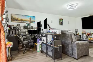 7501 Dolonita Dr, Tampa, FL 33615 - Photo 5