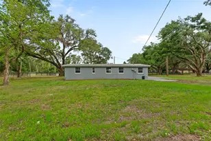 15226 Valdosta Rd, Spring Hill, FL 34610 - Photo 3