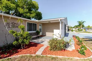 3338 Hoover Dr, Holiday, FL 34691 - Photo 5