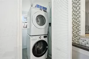 4933 13th Ave S, Gulfport, FL 33707 - Photo 21