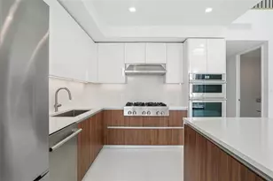 400 Central Ave, Saint Petersburg, FL 33701 - Photo 15