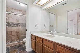 860 Sand Pine Dr NE, Saint Petersburg, FL 33703 - Photo 33