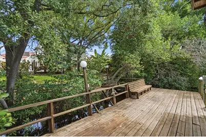 860 Sand Pine Drive NE, Saint Petersburg, FL 33703 - Photo 37