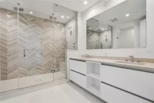 400 Central Ave, Saint Petersburg, FL 33701 - Photo 25