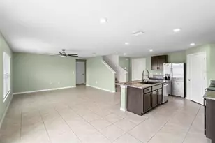 2818 Gumbo Limbo Dr, Wimauma, FL 33598 - Photo 13