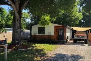 5115 67th Way N, Saint Petersburg, FL 33709 - Photo 1