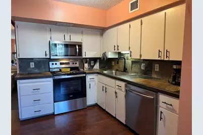 2402 Ecuadorian Way #10, Clearwater, FL 33763 - Photo 11