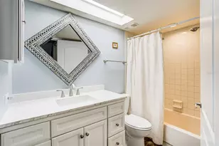 325 Island Way, Clearwater Beach, FL 33767 - Photo 13