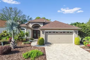 70 Center Oak Cir, Spring Hill, FL 34609 - Photo 1