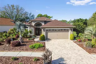 70 Center Oak Cir, Spring Hill, FL 34609 - Photo 5