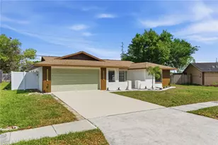 2309 Pin Oak Ln E, Clearwater, FL 33759 - Photo 5