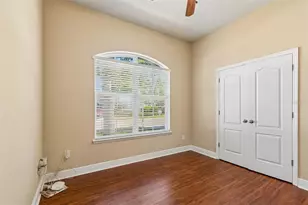 30610 Casewell Pl, Wesley Chapel, FL 33545 - Photo 9