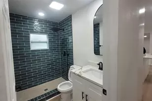 2414 S 67th St, Tampa, FL 33619 - Photo 11