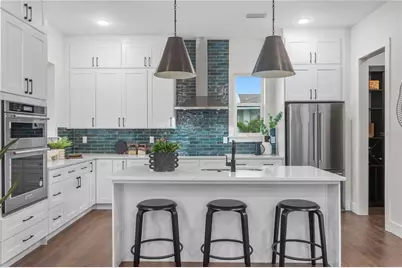 40 64th Street S #1, Saint Petersburg, FL 33707 - Photo 5