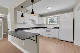 3926 40th Ave N, Saint Petersburg, FL 33714 - Photo 7