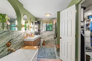 4050 Turks Cap Pl, Sarasota, FL 34234 - Photo 15