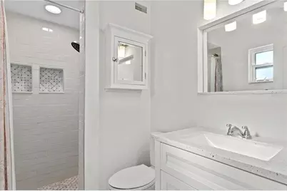 6931 Grande Vista Way S, Saint Petersburg, FL 33707 - Photo 17