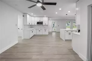 11492 93rd St, Largo, FL 33773 - Photo 15