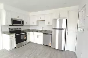 24 Lynn Way, Madeira Beach, FL 33708 - Photo 3