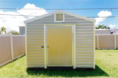 5211 24th Avenue Drive W, Bradenton, FL 34209 - Photo 35