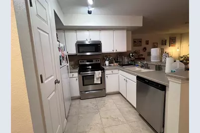 8513 Island Breeze Lane #105, Temple Terrace, FL 33637 - Photo 9