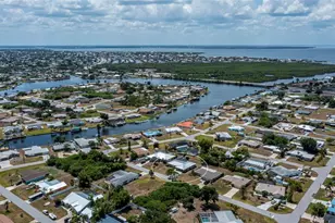 543 Mayview Ave NW, Port Charlotte, FL 33952 - Photo 7