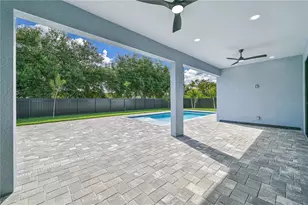 1413 NE 7th Ave, Cape Coral, FL 33909 - Photo 27