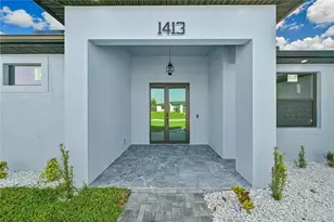 1413 NE 7th Ave, Cape Coral, FL 33909 - Photo 3
