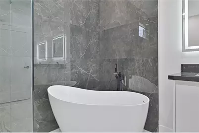 1413 NE 7th Avenue, Cape Coral, FL 33909 - Photo 15