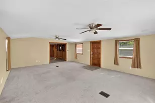 13804 Hillcrest Dr, Riverview, FL 33569 - Photo 5