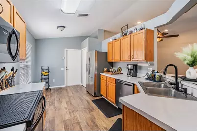 13221 Evening Sunset Lane, Riverview, FL 33579 - Photo 11