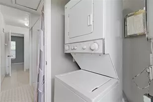 9992 86th St, Seminole, FL 33777 - Photo 27