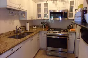 2723 Via Capri, Clearwater, FL 33764 - Photo 9