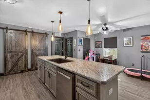 1005 13th Ave NW, Largo, FL 33770 - Photo 13