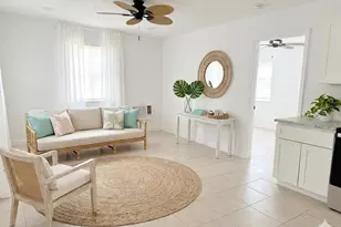 24 Lynn Way, Madeira Beach, FL 33708 - Photo 3