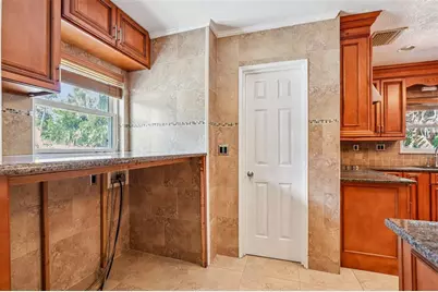 215 S West Shore Boulevard, Tampa, FL 33609 - Photo 21